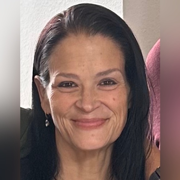 Meet your Posher, Meredith - Picture 1 of 1